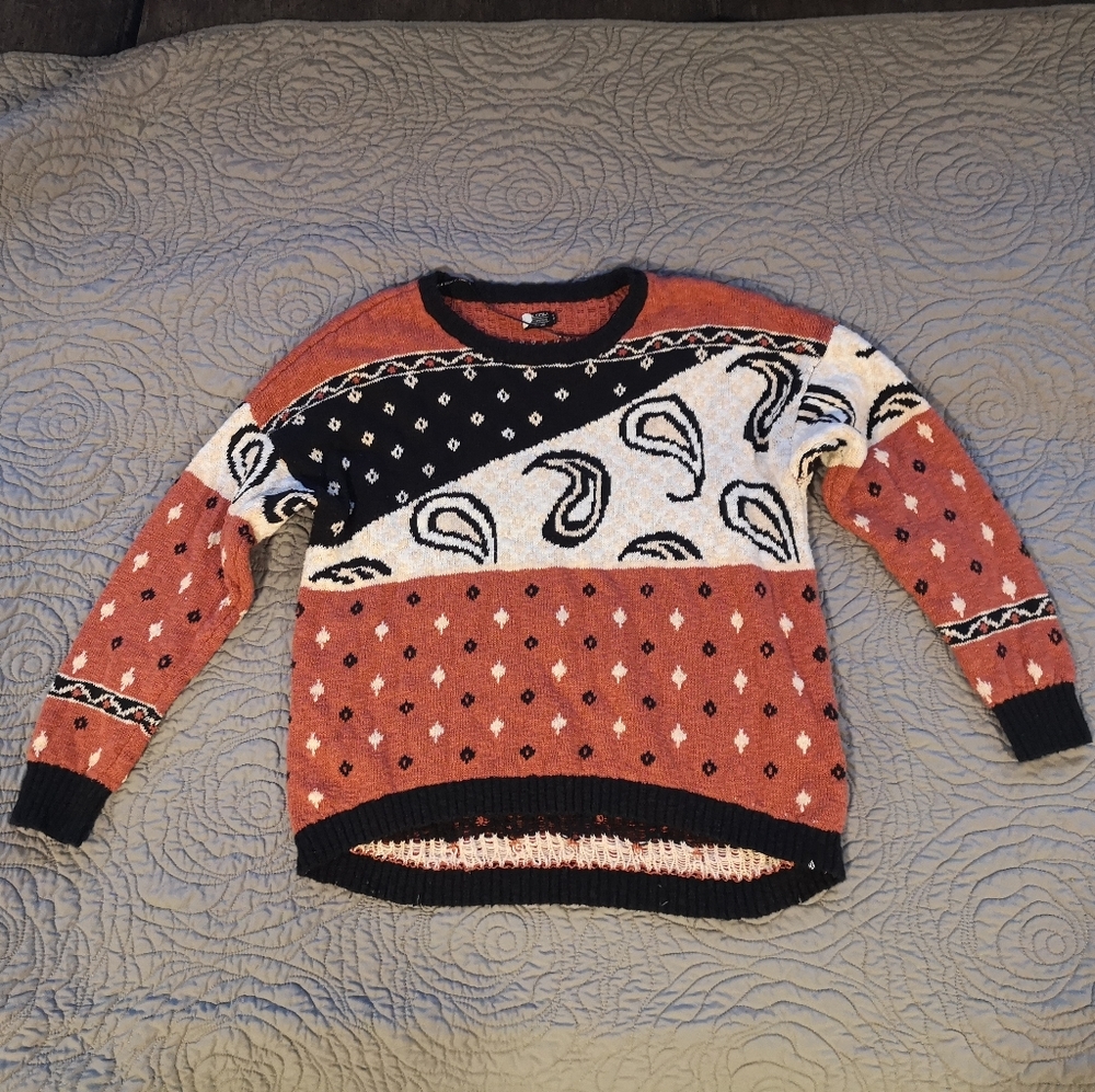 Volcom sweater